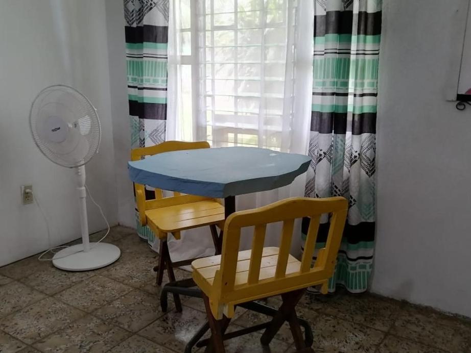 Magic Flower Rooms Cahuita Bagian luar foto