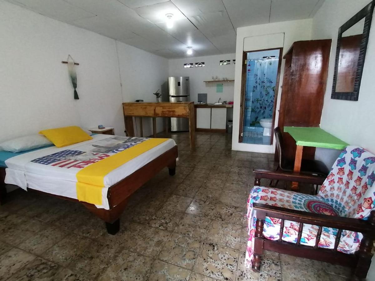 Magic Flower Rooms Cahuita Bagian luar foto
