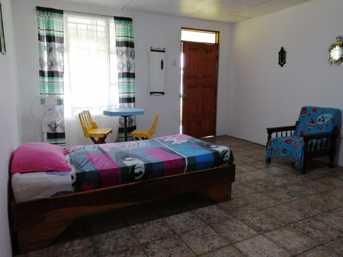 Magic Flower Rooms Cahuita Bagian luar foto